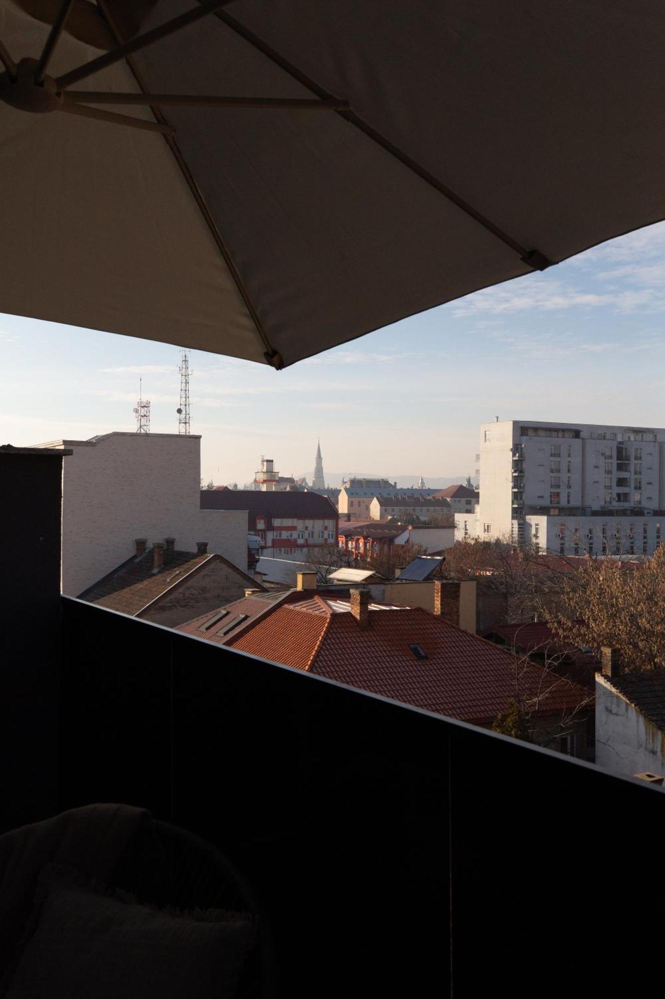 Unique City View Apartment Balcony & Parking Space Cluj-Napoca Esterno foto