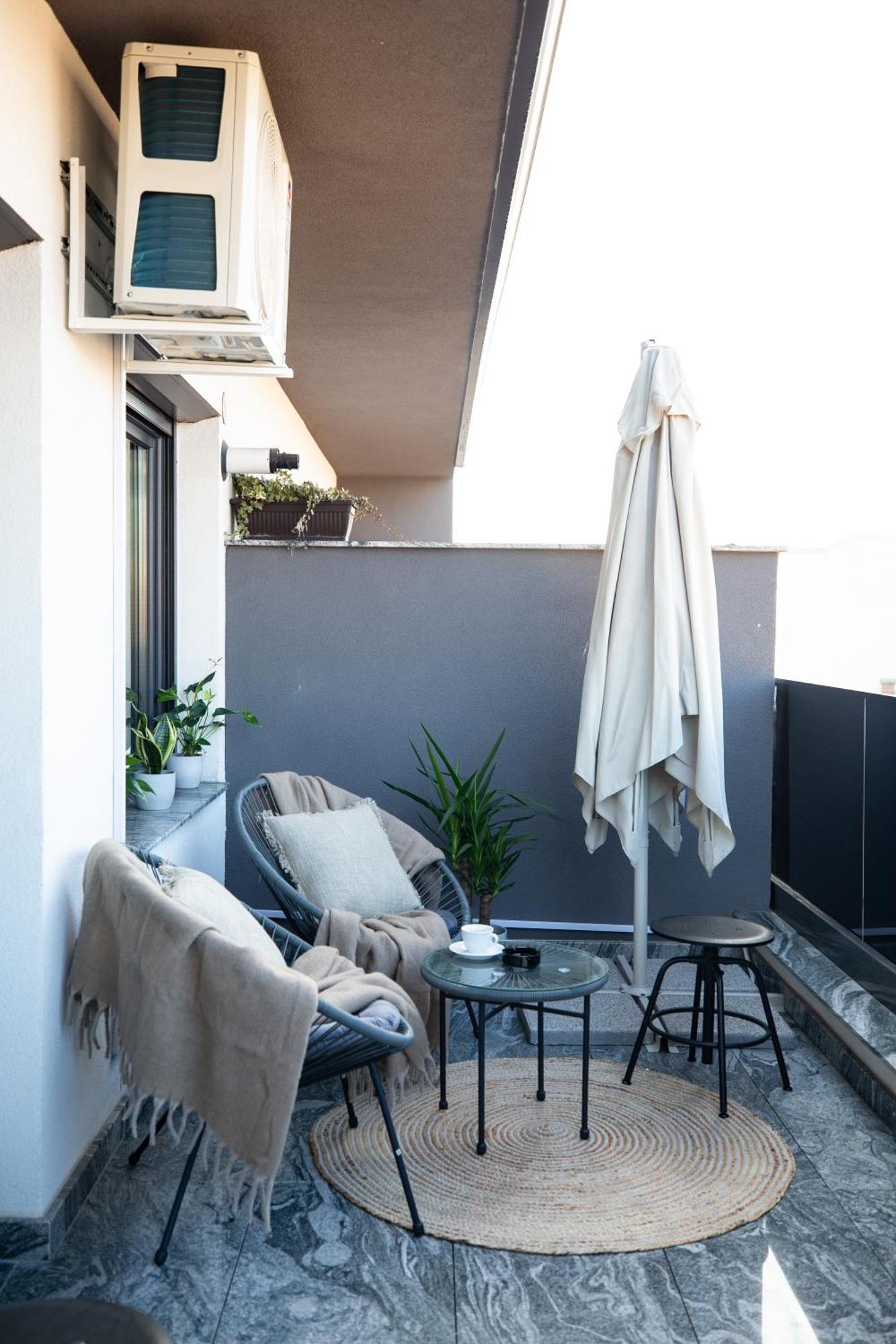 Unique City View Apartment Balcony & Parking Space Cluj-Napoca Esterno foto